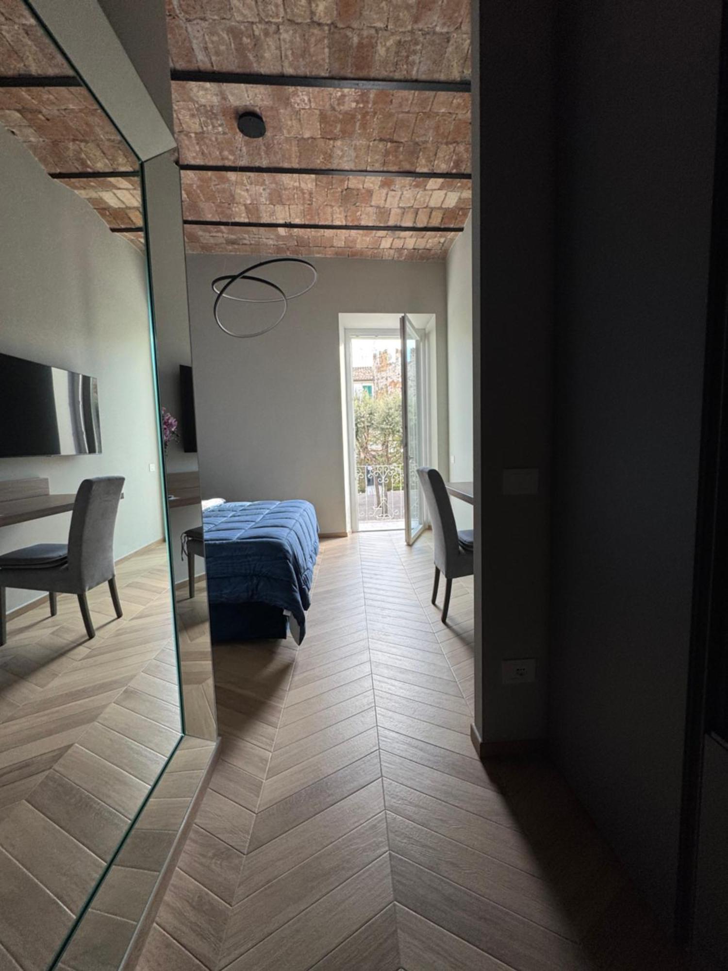 Sky Luxury Rooms Nettuno Esterno foto